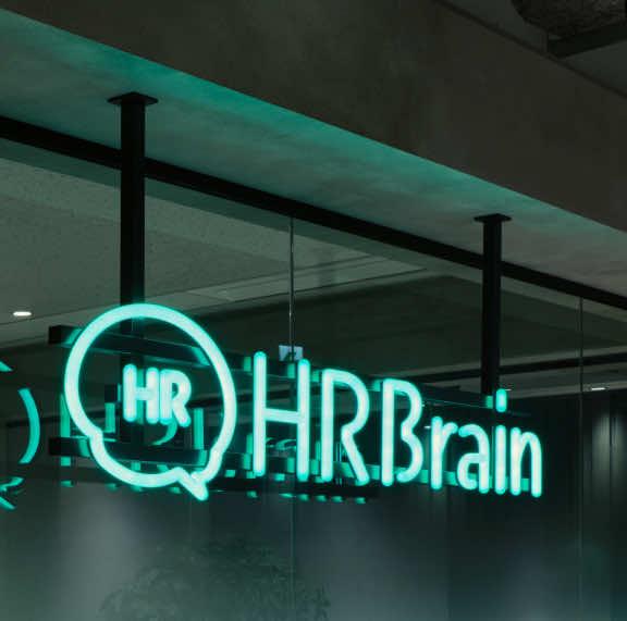 株式会社HRBrain -仕事に夢を、日本に野望を-